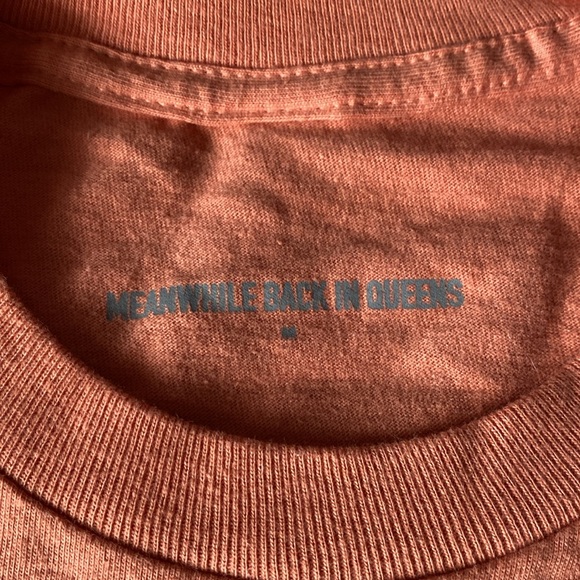 NWOT Meanwhile Back In Queens ‘Queens Is Forever’ Tee Shirt - Size Medium - Picture 4 of 4